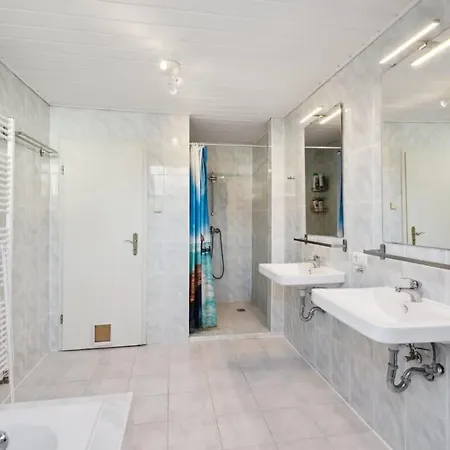 Semesterbostad B - 5 Personen